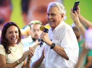 caiado-celebra-empate-com-lula-no-2o-turno-e-projeta-2026