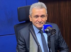 em-entrevista,-dr.-ezizio-barbosa-defende-renovacao-na-politica-goiana