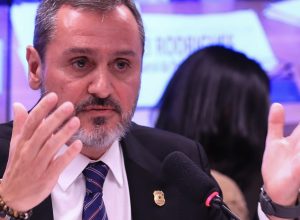 policia-federal-retira-credenciais-de-agente-de-imigracao-dos-eua