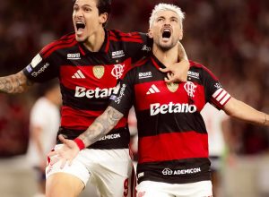 fla-estreia-na-copa-do-brasil-com-triunfo-de-2-a-1-sobre-o-vitoria