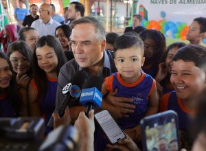 goiania:-mabel-inicia-entrega-de-uniformes-para-112-mil-estudantes