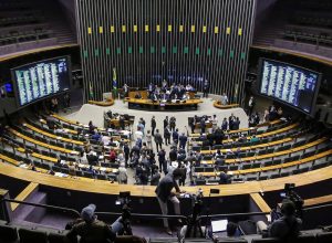 camara-inicia-analise-de-projeto-sobre-exploracao-de-minerais-criticos