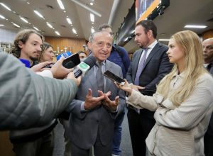 anselmo-vai-a-camara-de-goiania-com-secretariado-destravar-projetos