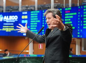justica-manda-clecio-alves-apagar-ataques-a-sandro-mabel