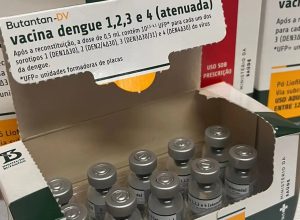 ministerio-da-saude-suspende-vacina-contra-a-dengue-do-butantan