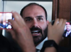 stf-inicia-sessao-que-vai-decidir-se-eduardo-bolsonaro-sera-condenado