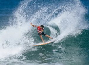 wsl:-dora-e-chianca-avancam-as-semifinais-de-etapa-em-saquarema