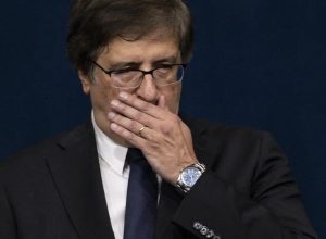 gonet-diz-que-nao-ve-falta-grave-no-caso-da-arma-de-bolsonaro 