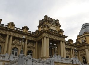 dino-libera-para-julgamento-processo-sobre-sucessao-no-governo-do-rio