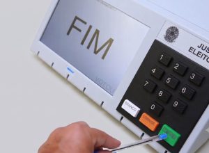 pre-campanha-comeca-domingo-e-poe-fiscalizacao-eleitoral-em-alerta