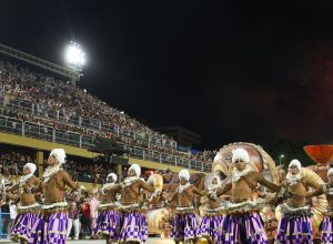primeira-noite-de-desfiles-do-grupo-especial-e-dedicada-a-temas-afro