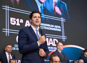 daniel-vilela-abre-larga-vantagem-e-chega-a-44,4%,-mostra-pesquisa