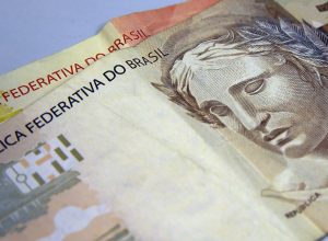 poupanca:-saques-superam-depositos-em-r$-39,3-bilhoes-no-semestre