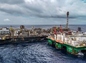 imposto-de-12%-sobre-exportacao-de-petroleo-e-estendido-por-60-dias