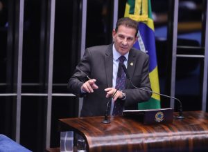 vanderlan-e-indicado-ao-premio-congresso-em-foco-2026