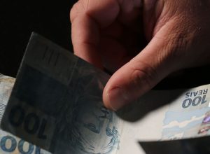 trabalhadores-nascidos-em-setembro-e-outubro-recebem-abono-salarial