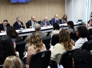 setores-atingidos-por-tarifaco-dos-eua-terao-novo-plano-de-socorro