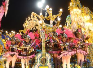 beija-flor-conquista-15o-titulo-e-e-campea-do-carnaval-carioca