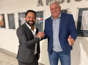 presidente-da-camara-de-aparecida-fecha-apoio-a-vanilson-bueno