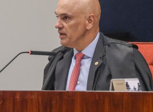moraes-pede-manifestacao-da-pgr-apos-flavio-nao-depor-a-pf
