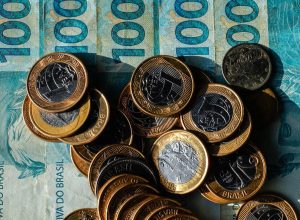 beneficiarios-com-nis-de-final-8-recebem-bolsa-familia-de-julho