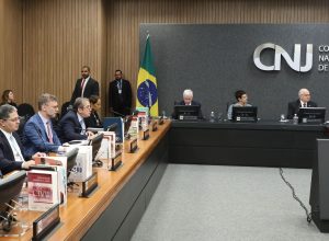 cnj-afasta-ex-juiza-da-lava-jato-por-dois-anos