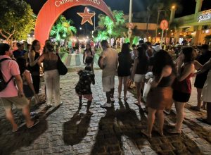 agosto-do-mar:-festival-de-gastronomia-movimenta-canoa-quebrada