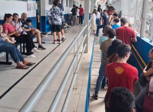 paulistanos-enfrentam-filas-para-tomar-vacina-contra-sarampo