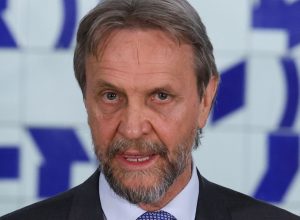 apos-avc-isquemico,-lider-do-pt-na-camara-continua-internado