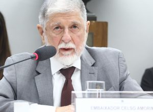 oposicao-e-amorim-divergem-sobre-atritos-entre-brasil-e-eua-sob-trump