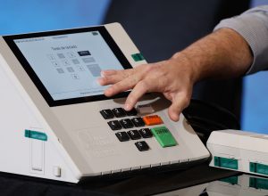 totalizacao-dos-votos-e-aberta,-auditavel-e-segura,-diz-tse
