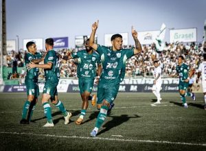 rio-verde-bate-o-goianesia-por-3-a-0-e-amplia-vantagem-na-lideranca