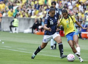 apos-cortes,-selecao-feminina-chega-a-recife-para-encarar-argentina