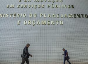 governo-pretende-realocar-r$-20-bilhoes-no-orcamento-de-2027