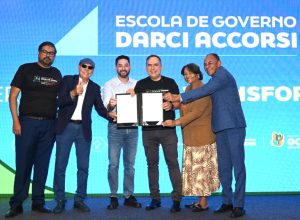 mabel-reabre-escola-de-governo-e-anuncia-progressoes-para-servidores-de-goiania