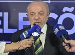 tse:-lula-autoriza-quebra-de-sigilo-bancario-se-flavio-fizer-o-mesmo