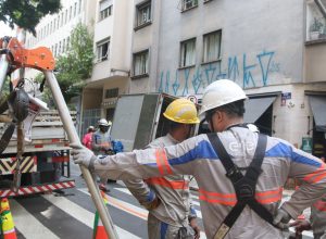 procon-paulistano-multa-enel-por-falhas-no-fornecimento-de-energia