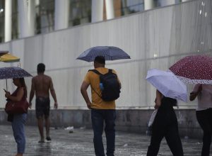 previsao-de-chuva-forte-leva-rio-a-montar-plano-de-prevencao