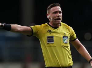 fifa-define-arbitros-e-inclui-cameras-corporais-no-mundial-de-clubes
