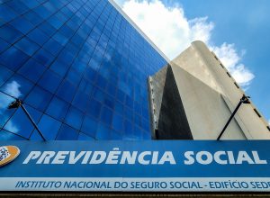 lula-coordena-reuniao-sobre-ressarcimento-de-aposentados-do-inss