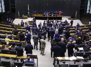camara-aprova-projeto-que-amplia-numero-de-deputados-federais